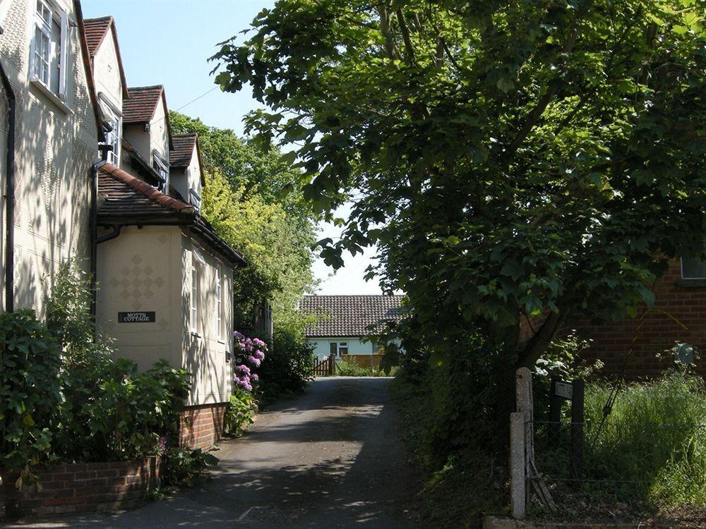 Motts Bed & Breakfast Great Dunmow Buitenkant foto